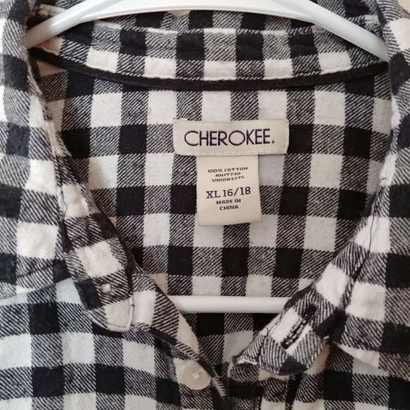 Cherokee Black and White Checkered Flannel Shirt - Picture 4 of 4